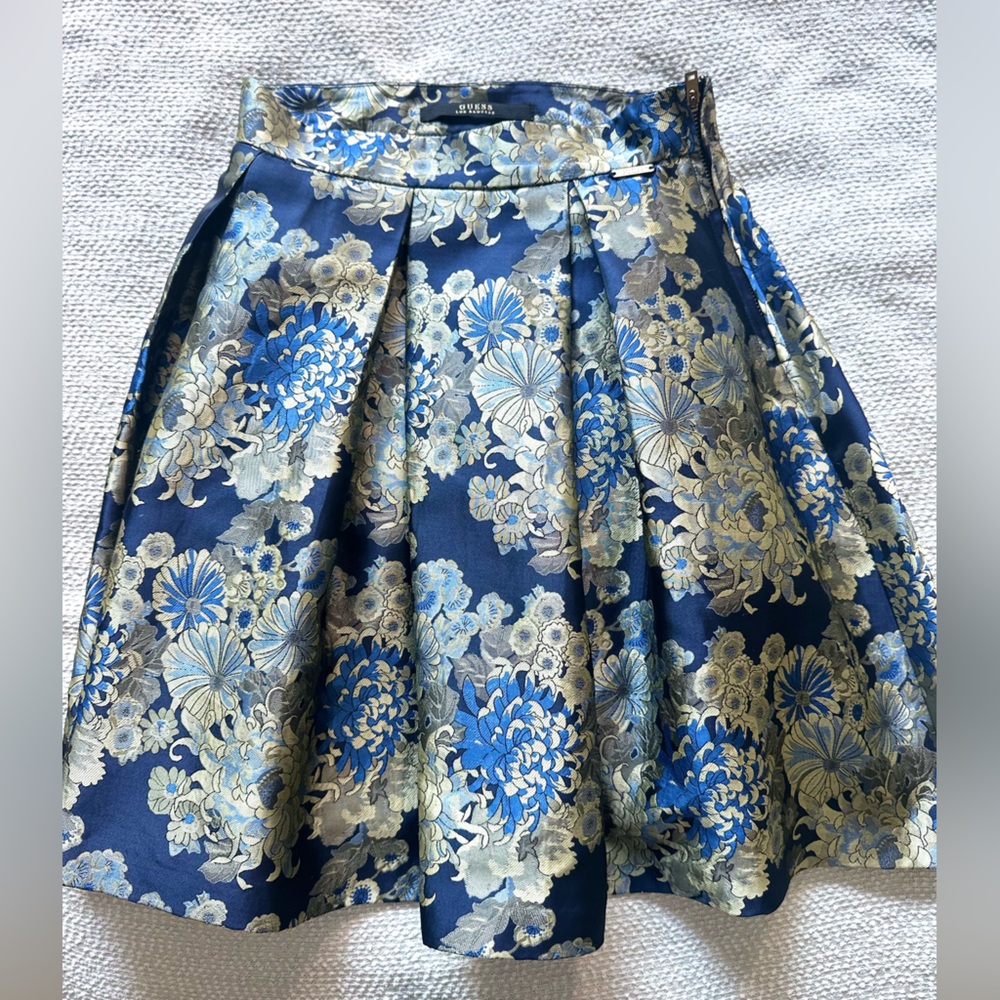 Guess Floral Pleated Skirt in Blue and Cream